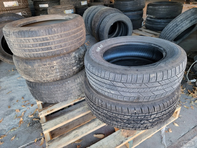Pallet of used 17" tires